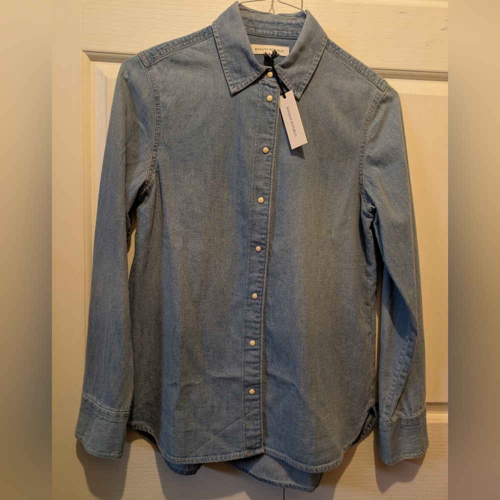 Banana Republic The Perfect Denim Everyday Shirt Snap Buttons Size XS New! - Picture 2 of 15